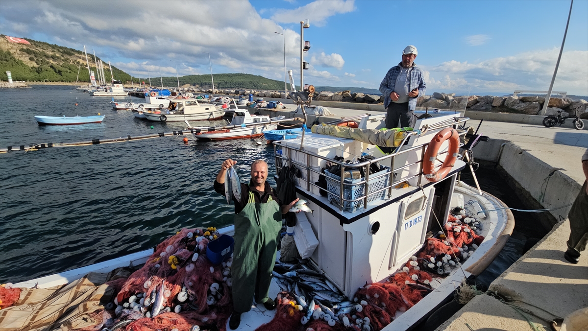 A A 20251016 39426881 39426878 C A N A K K A L E L I B A L I K C I N I N L U F E R I C I N A T T I G I A G L A R A 1000 P A L A M U T T A K I L D I