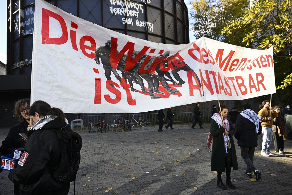 A A 20251018 39451853 39451851 B E R L I N D E F I L I S T I N E D E S T E K G O S T E R I S I D U Z E N L E N D I