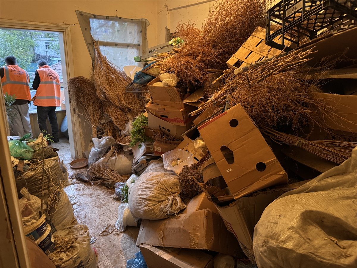 A A 20251018 39452057 39452052 N E V S E H I R D E C O P E V D E K I E N G E L L I K A D I N Y A K L A S I K B I R A Y A N N E S I N I N C E S E D I Y L E Y A S A M I S