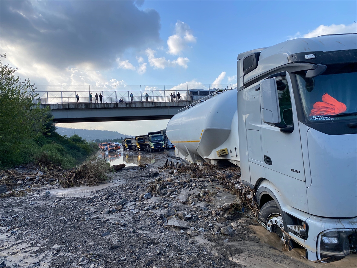 A A 20251020 39464699 39464694 H A T A Y D A S A G A N A K N E D E N I Y L E T O P R A K K A L E I S K E N D E R U N O T O Y O L U N D A A R A C L A R M A H S U R K A L D I