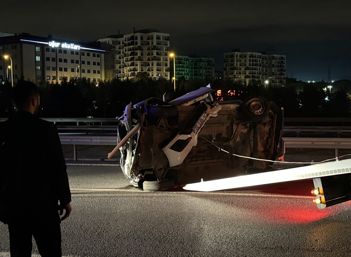 A A 20251024 39503792 39503789 S A N C A K T E P E D E I K I O T O M O B I L I N C A R P I S T I G I K A Z A D A 4 K I S I Y A R A L A N D I