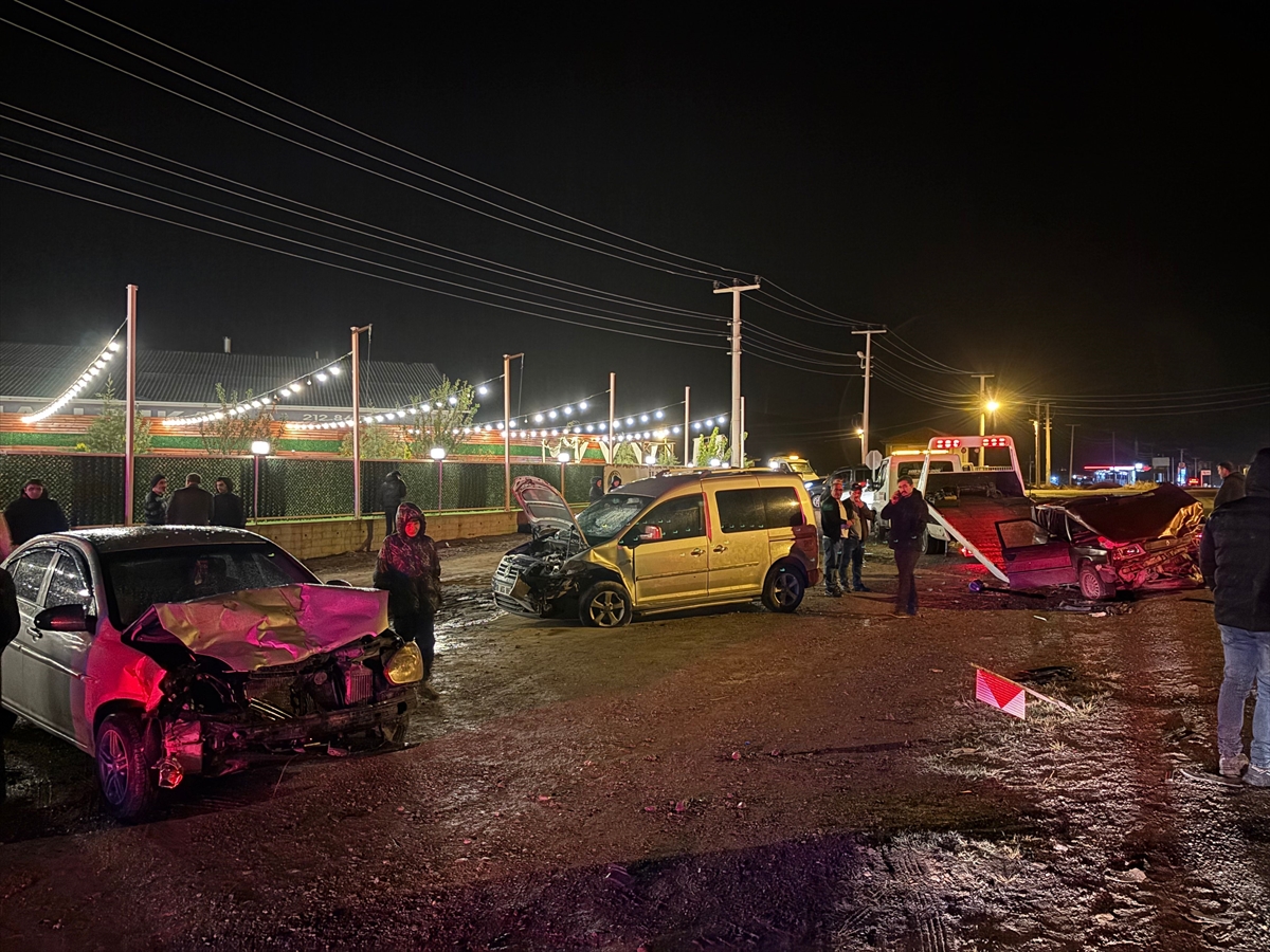 Çankırı’da trafik kazası! Çok sayıda yaralı var