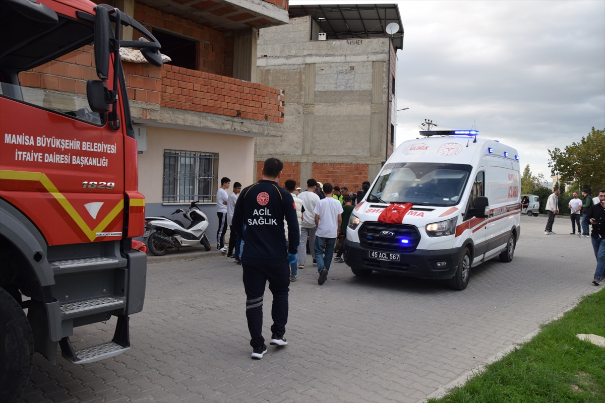 A A 20251028 39549502 39549499 M A N I S A D A E V I N D U V A R I N A C A R P A N O T O M O B I L D E 2 K I S I Y A R A L A N D I