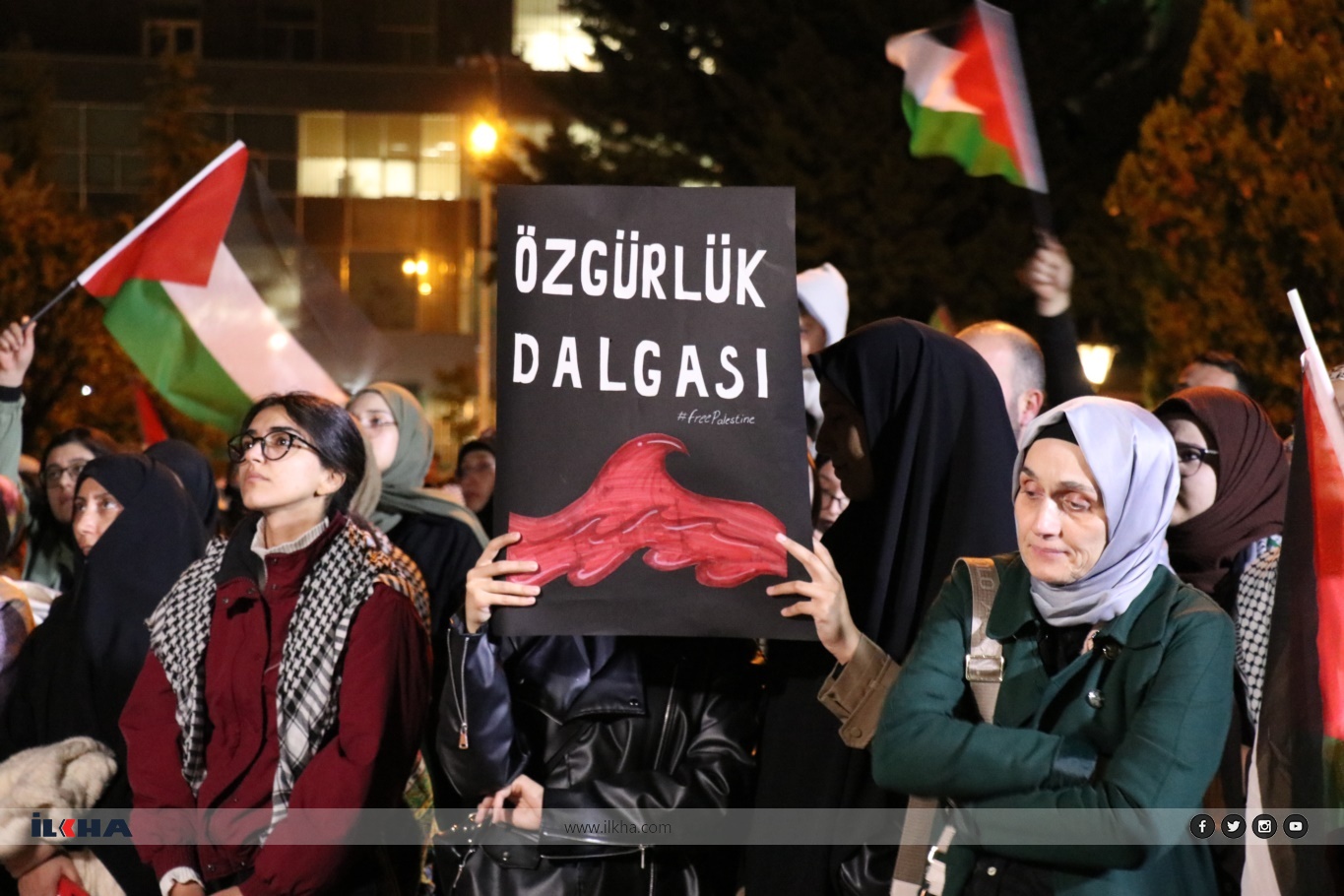 Baf95C74 368A 4160 95F5 94208E407026