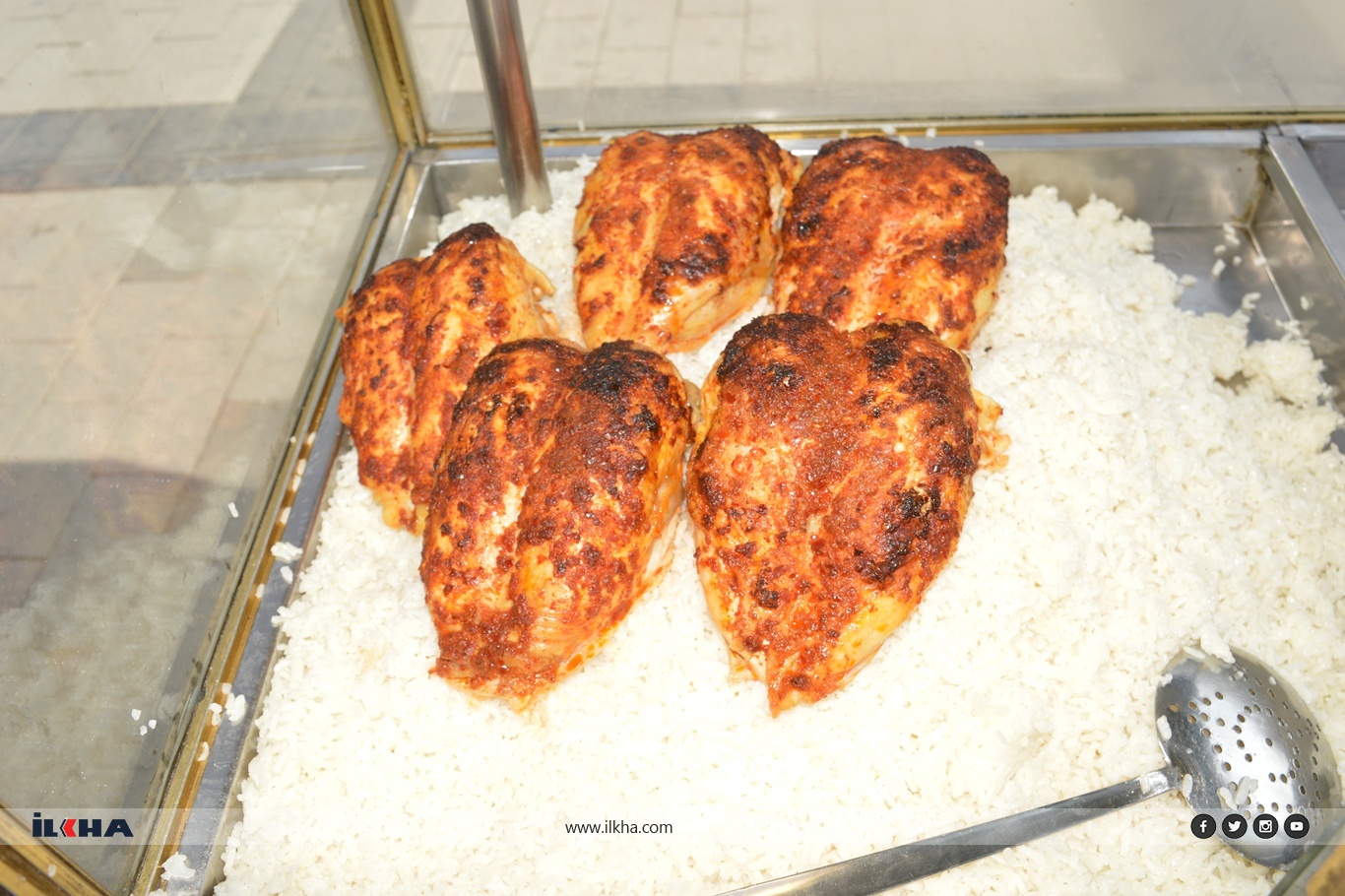 C0D6C956 5Bf2 4564 824A B076Dcc48B6B