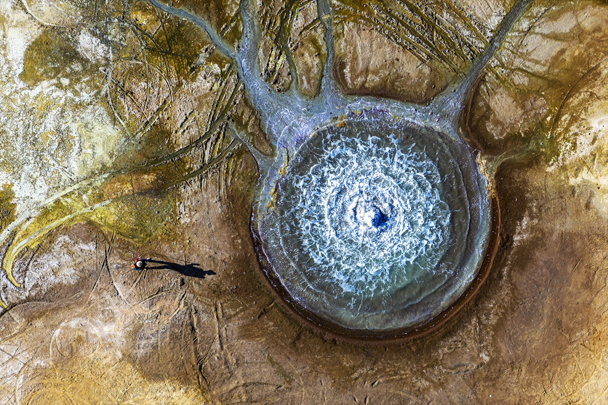 Aksaray'daki soğuk su gayzeri, bütün dünyayı büyülüyor