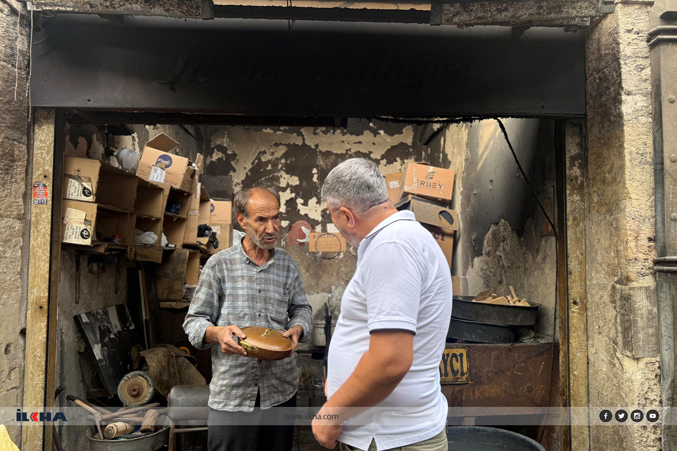 4E8F660B 5770 4486 84C4 4Ff516Bfedcd