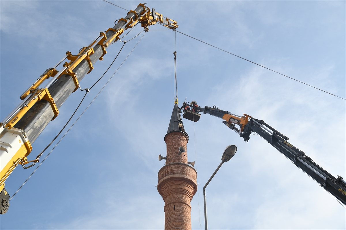 A A 20251102 39596337 39596333 S I N D I R G I D A D E P R E M D E Z A R A R G O R E N T A R I H I C A M I L E R D E R E S T O R A S Y O N C A L I S M A L A R I B A S L A D I