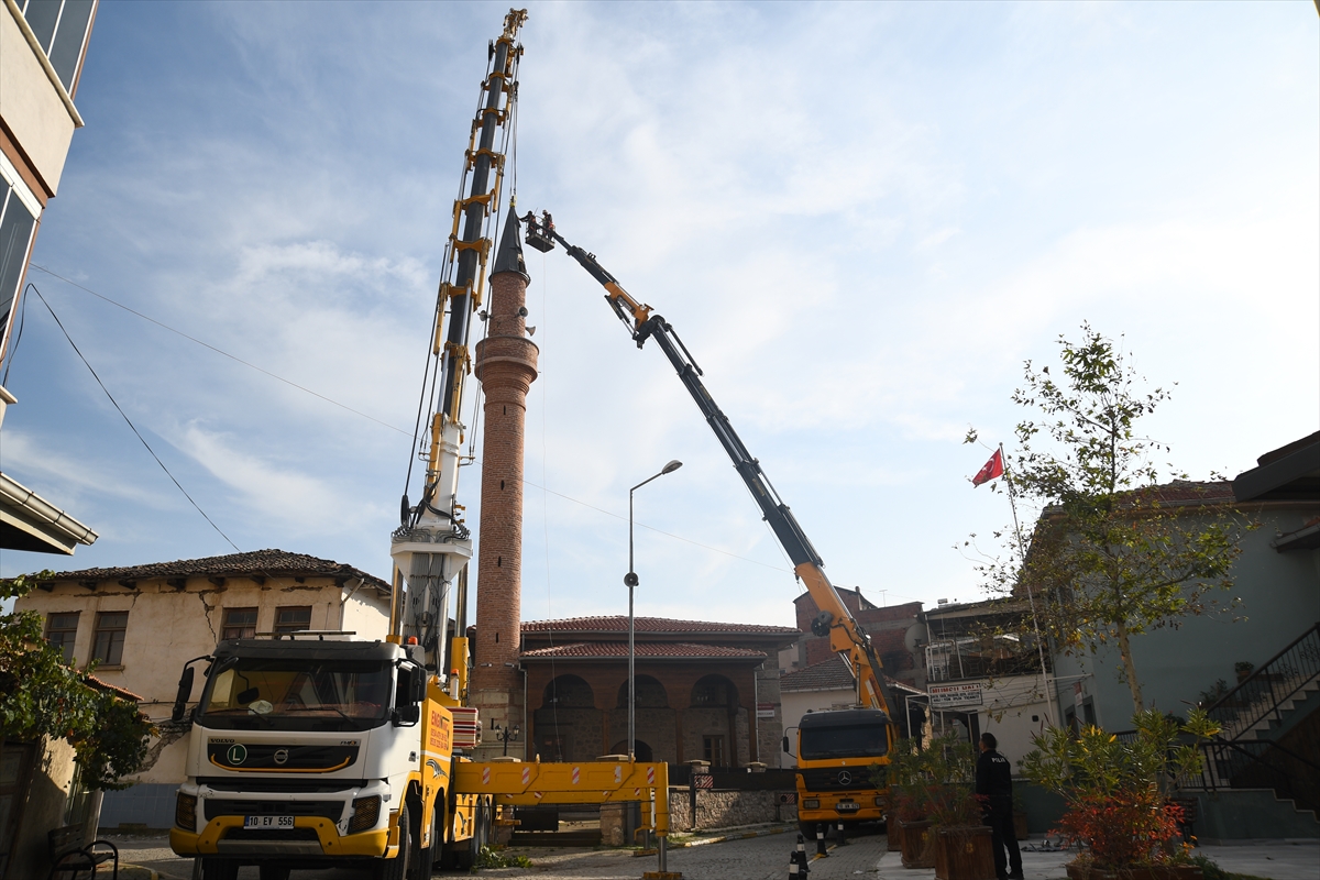 A A 20251102 39596337 39596334 S I N D I R G I D A D E P R E M D E Z A R A R G O R E N T A R I H I C A M I L E R D E R E S T O R A S Y O N C A L I S M A L A R I B A S L A D I