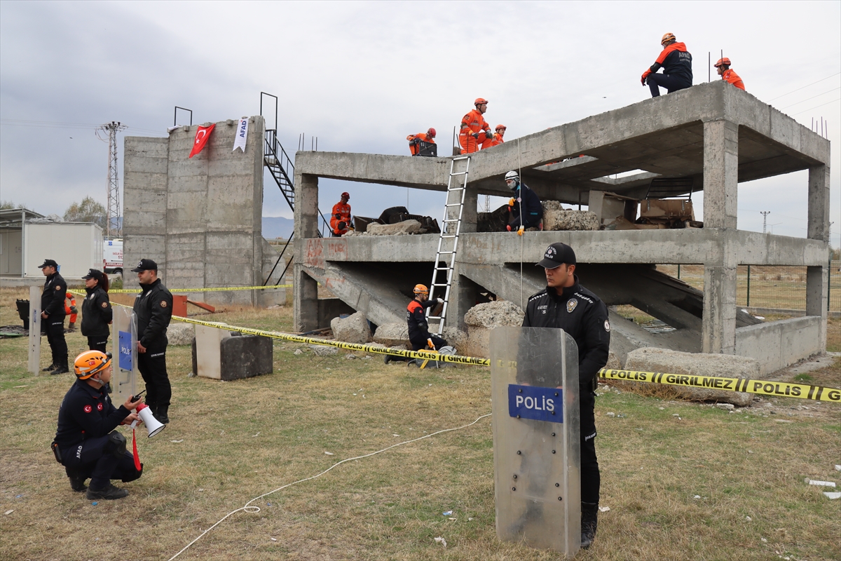 A A 20251105 39619583 39619577 E R Z I N C A N D A 64 B U Y U K L U G U N D E D E P R E M T A T B I K A T I Y A P I L D I