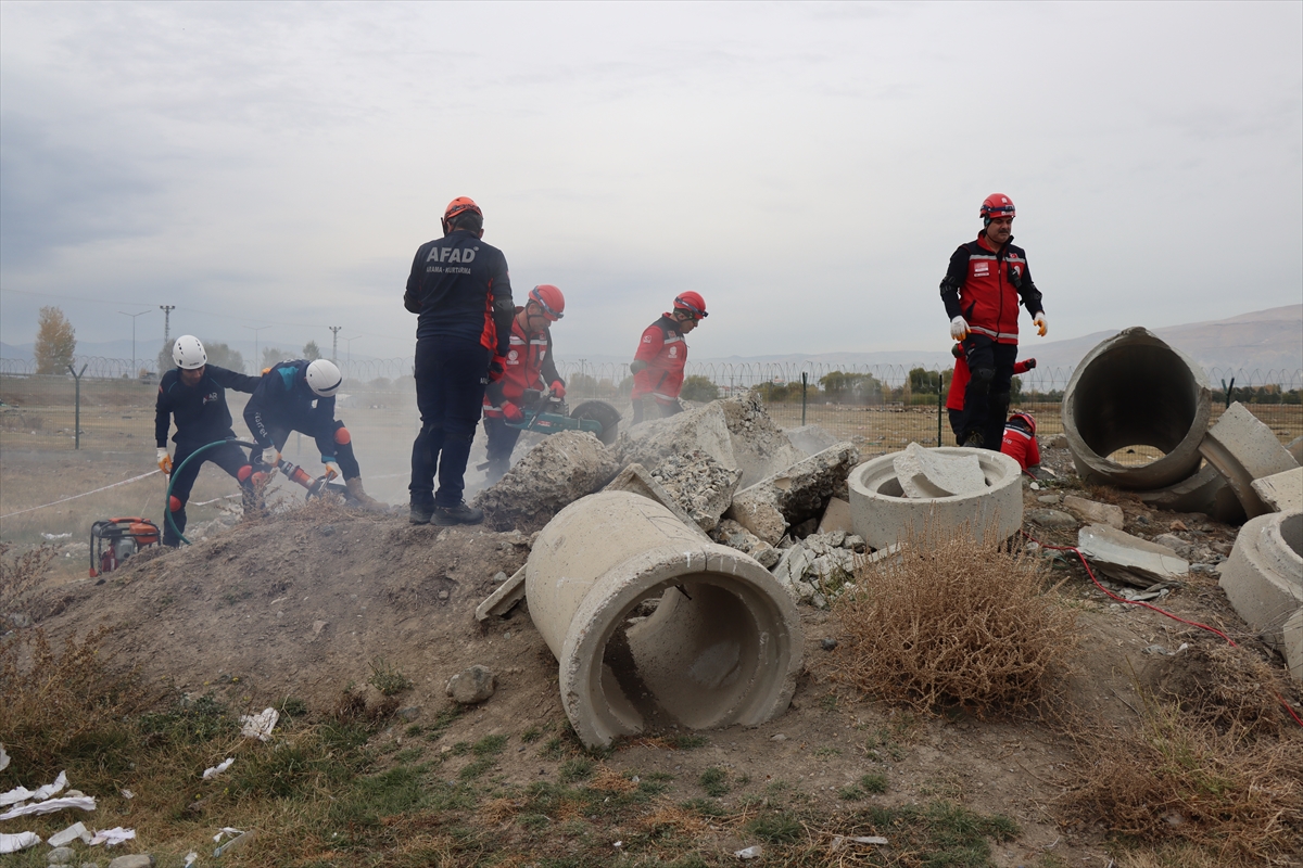 A A 20251105 39619583 39619580 E R Z I N C A N D A 64 B U Y U K L U G U N D E D E P R E M T A T B I K A T I Y A P I L D I