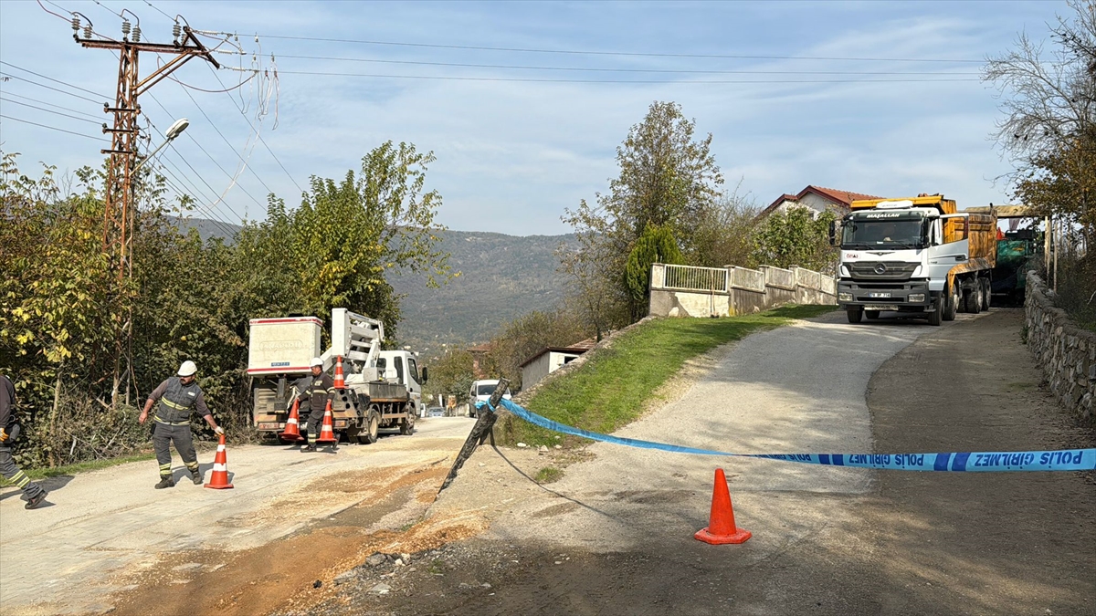 A A 20251107 39644163 39644162 K A R A B U K T E A S F A L T L A M A C A L I S M A S I N D A E L E K T R I K A K I M I N A K A P I L A N I S C I O L D U