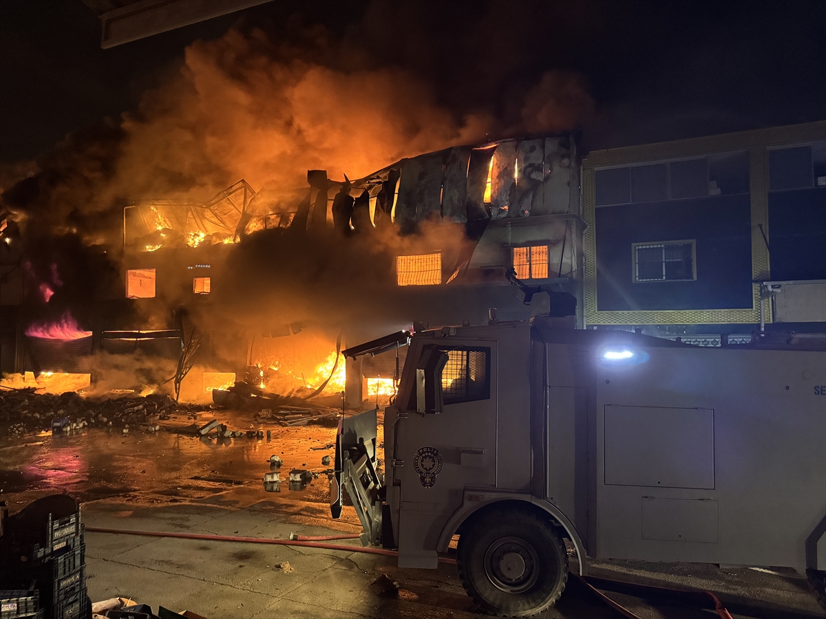 A A 20251108 39648265 39648252 A D A N A D A H I R D A V A T D U K K A N I N D A C I K A N Y A N G I N A M U D A H A L E E D I L I Y O R