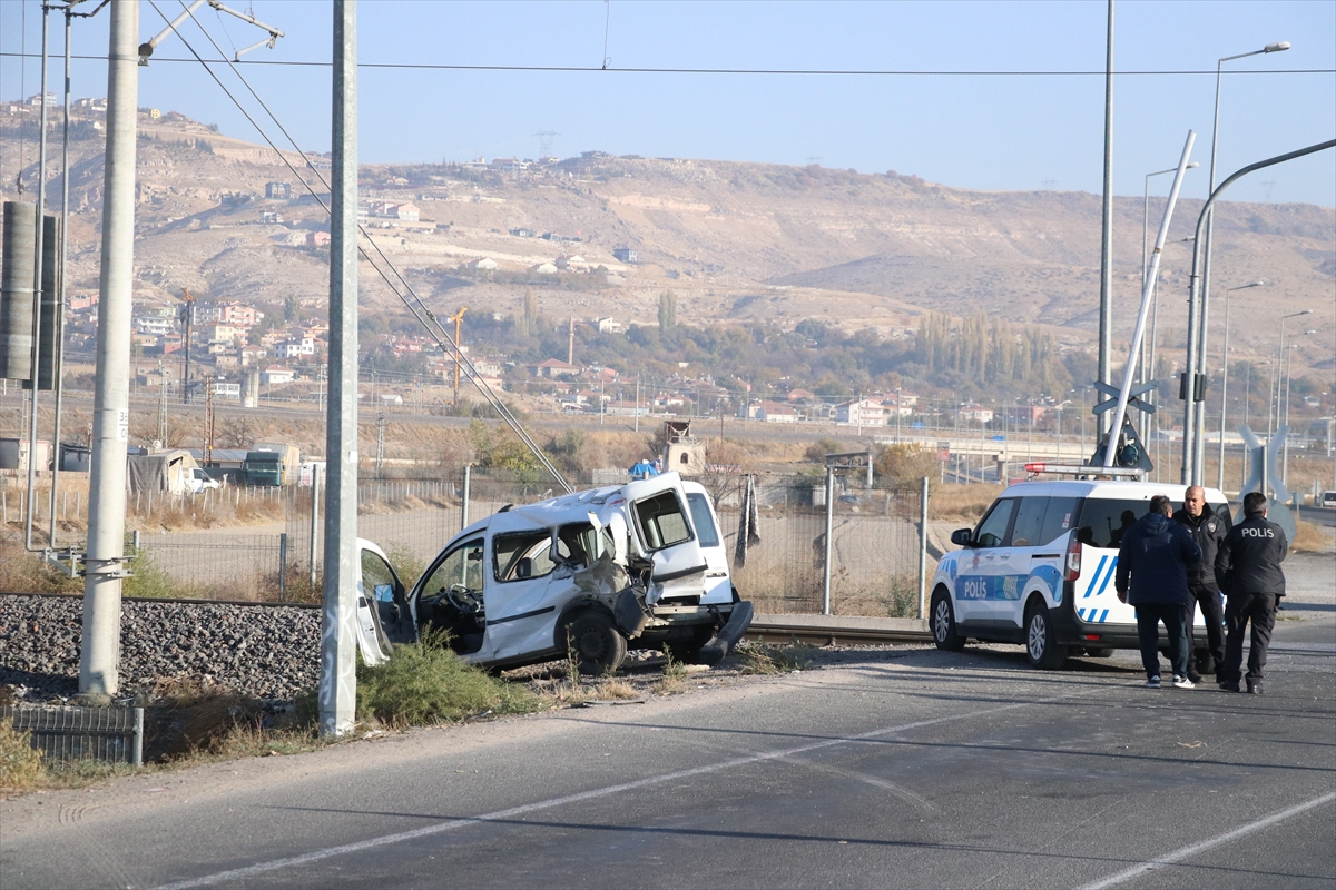 A A 20251109 39657251 39657248 K A Y S E R I D E L O K O M O T I F I N C A R P T I G I H A F I F T I C A R I A R A C T A K I 2 K I S I Y A R A L A N D I