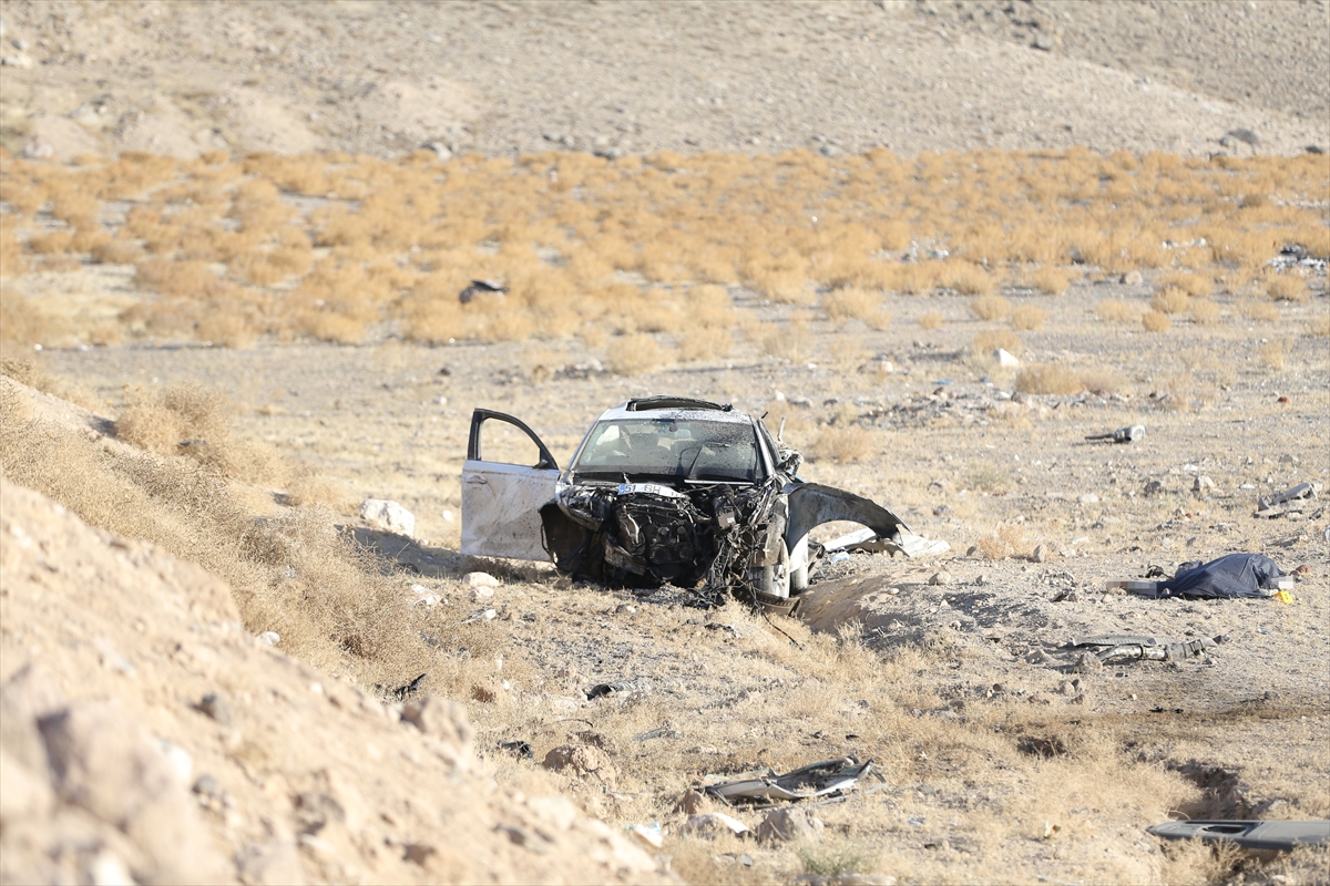 A A 20251109 39661371 39661370 N I G D E D E S A R A M P O L E D E V R I L E N O T O M O B I L D E K I 2 K I S I O L D U 1 K I S I Y A R A L A N D I