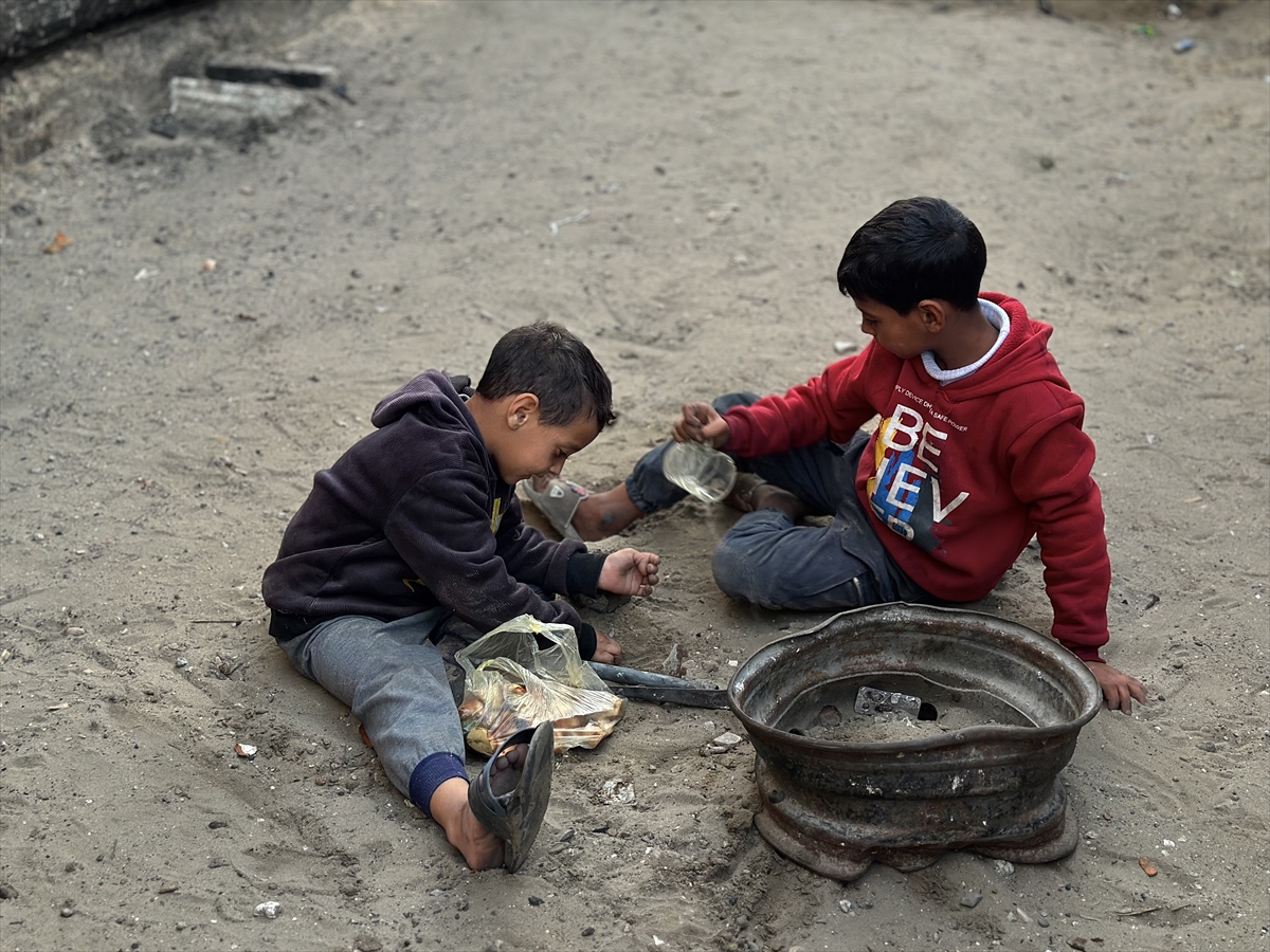 A A 20251120 39756207 39756161 D U N Y A C O C U K G U N U N D E G A Z Z E D E K I C O C U K L A R I N Z O R L U Y A S A M M U C A D E L E S I