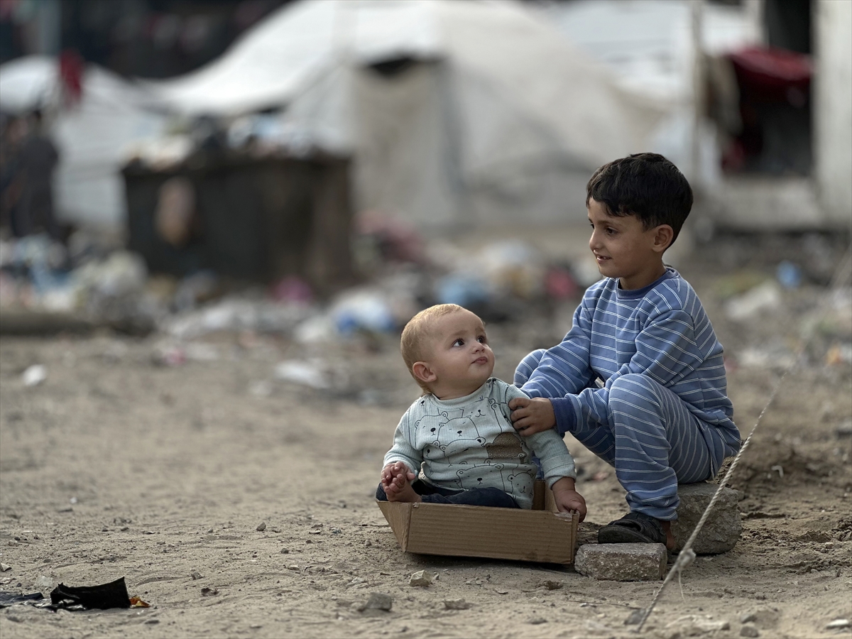 A A 20251120 39756207 39756205 D U N Y A C O C U K G U N U N D E G A Z Z E D E K I C O C U K L A R I N Z O R L U Y A S A M M U C A D E L E S I