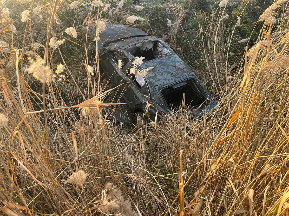 A A 20251122 39772416 39772415 T O K A T T A D E V R I L E N O T O M O B I L D E K I 2 K I S I O L D U 1 K I S I Y A R A L A N D I