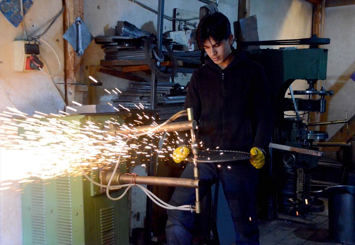 A A 20251123 39780970 39780953 D O G U A N A D O L U B O L G E S I S A R I K A M I S I N S O B A L A R I Y L A I S I N A C A K