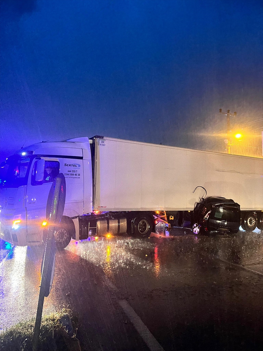 A A 20251129 39841651 39841650 M A N I S A D A T I R A C A R P A N O T O M O B I L D E K I K A R I K O C A O L D U