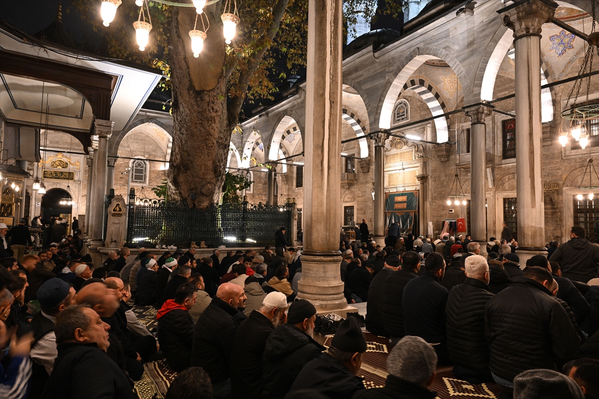 A A 20251130 39848752 39848748 E Y U P S U L T A N C A M I S I N D E G A Z Z E I C I N D U A P R O G R A M I D U Z E N L E N D I