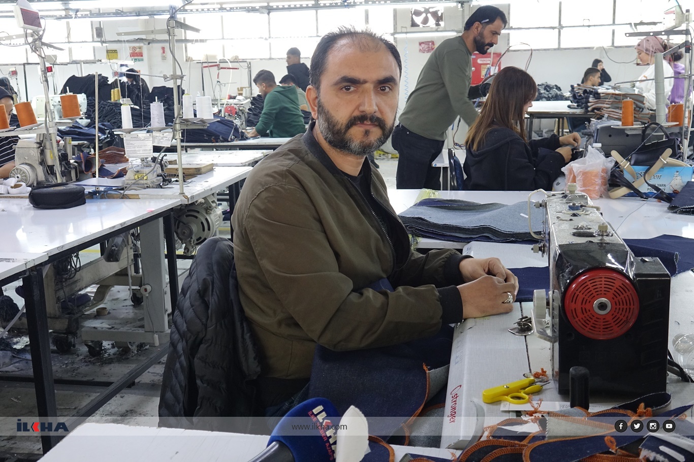 E2A39742 28Cb 457D A55F 6Bd777A52Ead