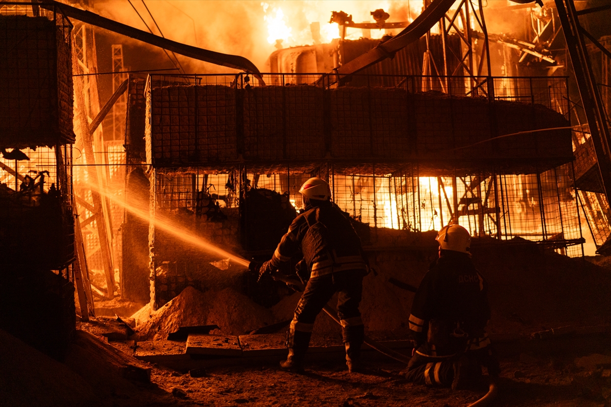 Rusya bir kez daha Harkiv'e saldırdı