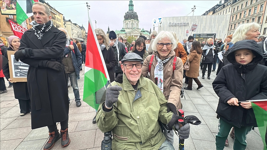 Thumbs B C Ea45Cea7Eab0B6Bff91E444F61148606