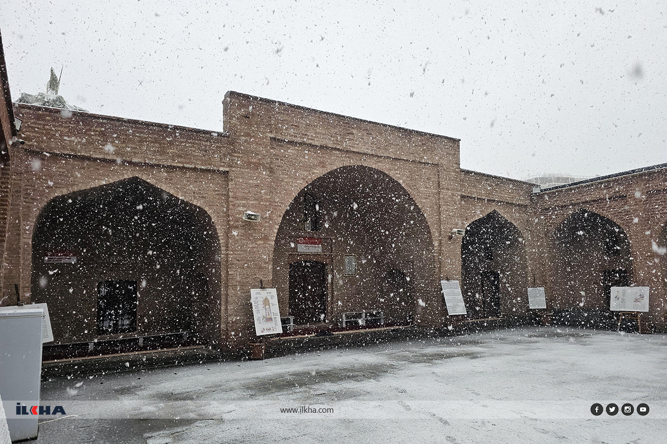 8844778C E225 4D37 A48E 5A334C3329Cd