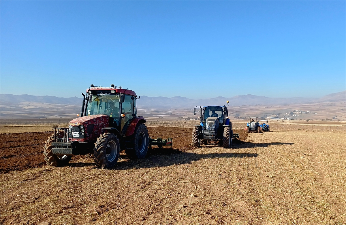 A A 20251201 39859427 39859419 B A T M A N I N B E R E K E T L I T O P R A K L A R I N D A H U B U B A T V E B A K L A G I L E K I M I M E S A I S I S U R U Y O R