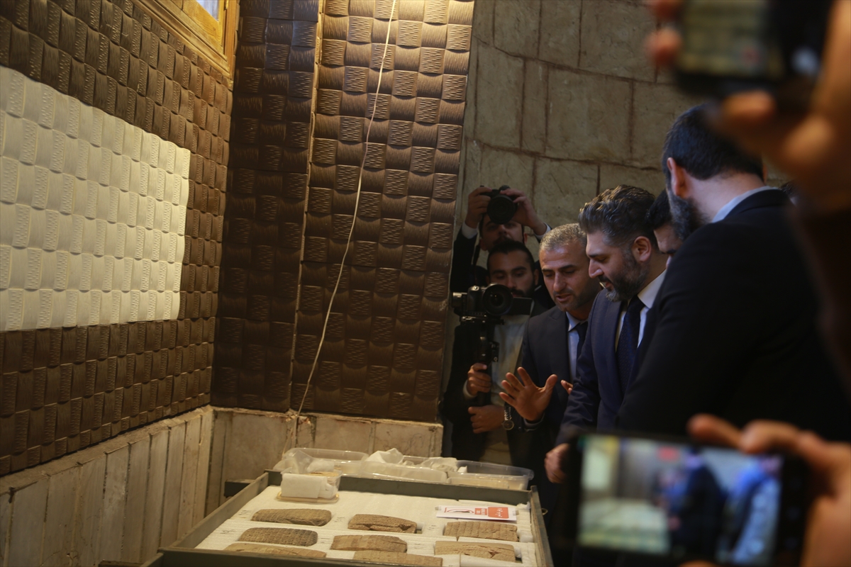 A A 20251203 39884089 39884082 S U R I Y E K U L T U R B A K A N I M U H A M M E D S A L I H 1234 C I V I Y A Z I L I T A B L E T I D L I B M U Z E S I N E K A Z A N D I R I L D I