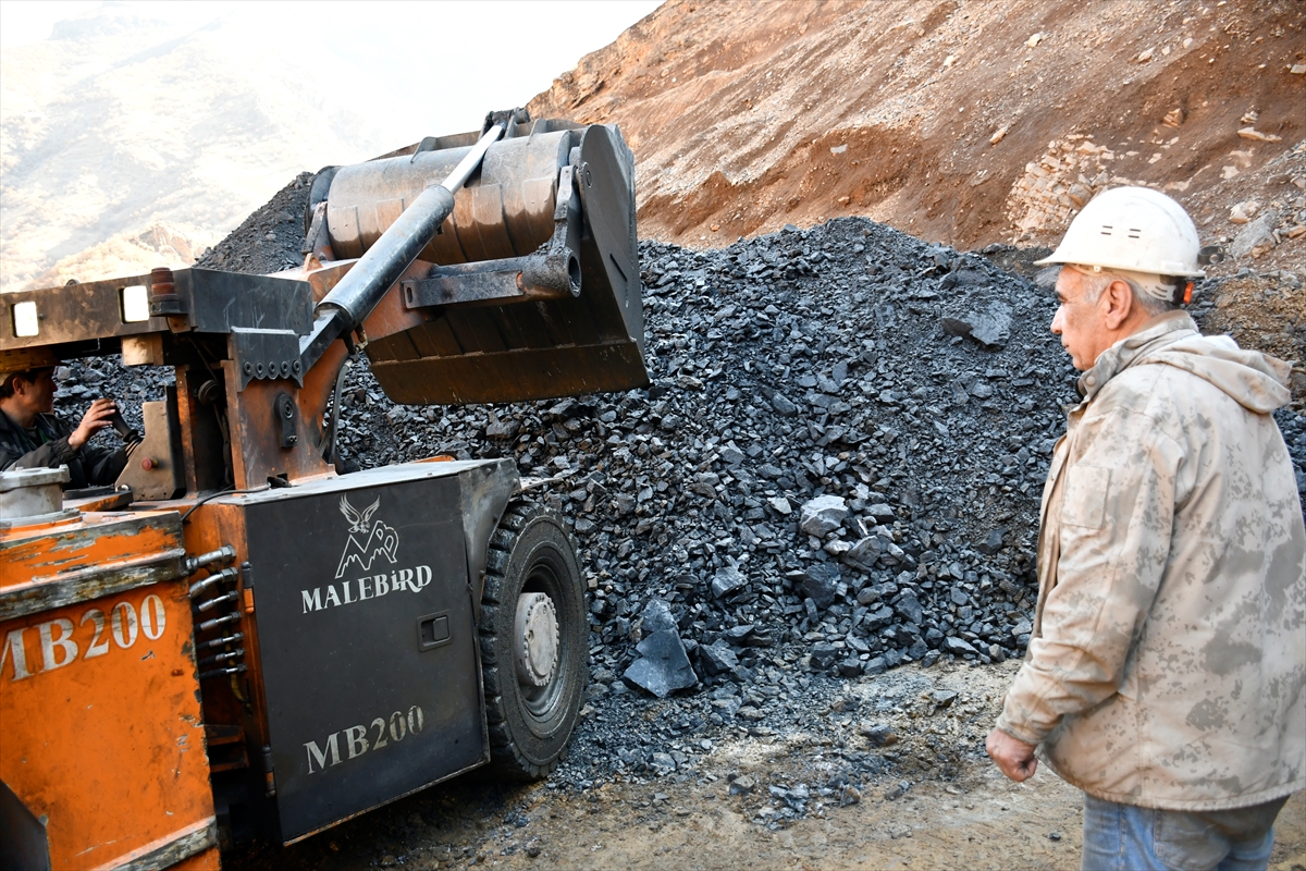 A A 20251204 39891747 39891743 A D A N A L I M A D E N C I 51 Y I L D I R M E S L E G I N I S U R D U R U Y O R