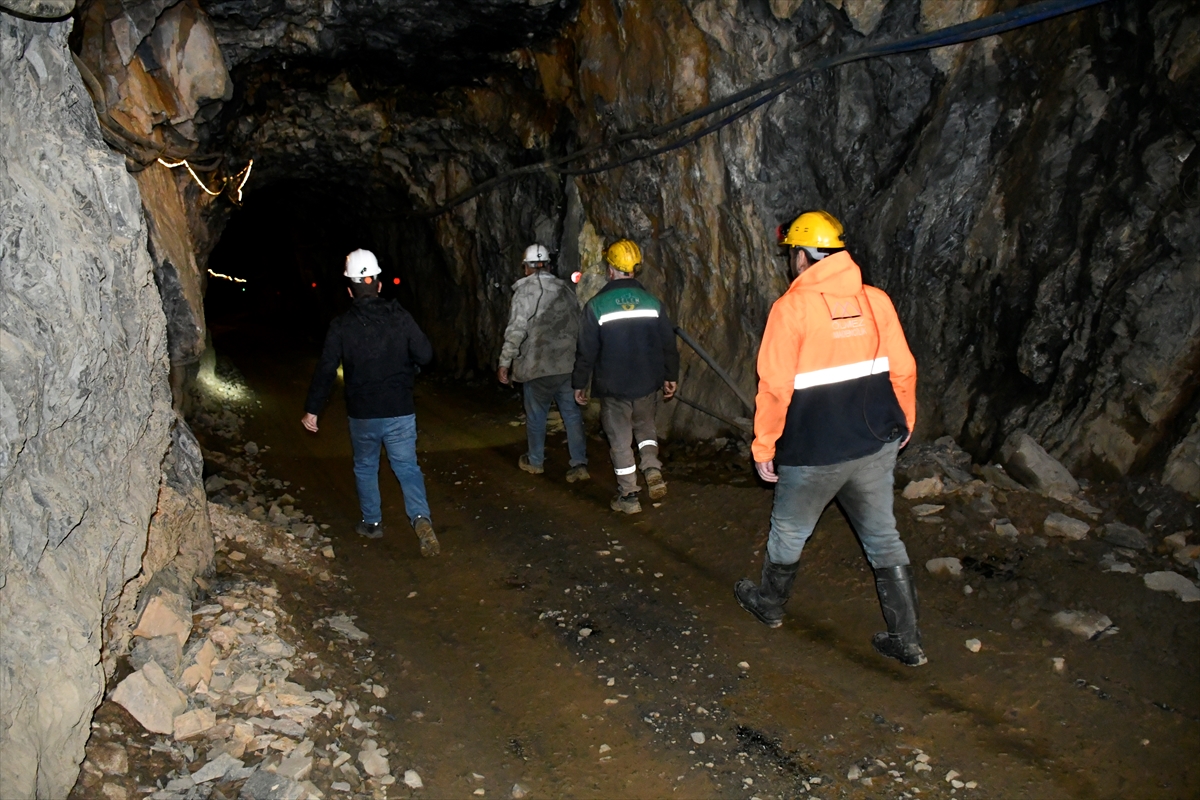 A A 20251204 39891747 39891744 A D A N A L I M A D E N C I 51 Y I L D I R M E S L E G I N I S U R D U R U Y O R