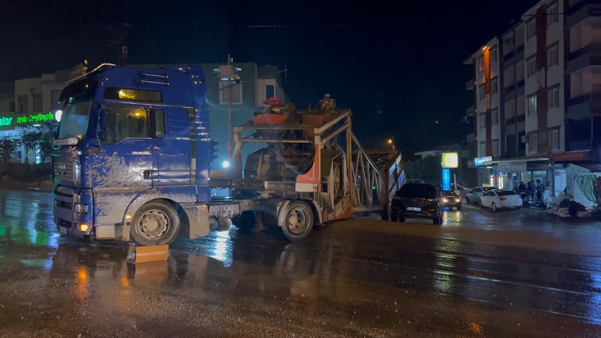 A A 20251205 39903867 39903865 M E R S I N D E D O R S E S I R A M P A D A A S K I D A K A L A N T I R U L A S I M I A K S A T T I