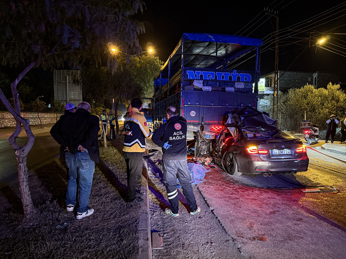 A A 20251213 39975027 39975025 A D A N A D A K A M Y O N A C A R P A N O T O M O B I L D E K I 1 K I S I O L D U 2 K I S I Y A R A L A N D I