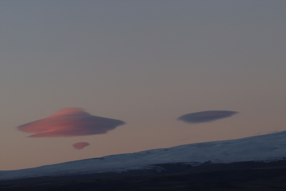 A A 20251214 39980033 39980029 K A R S T A M E R C E K B U L U T L A R I G U Z E L G O R U N T U O L U S T U R D U