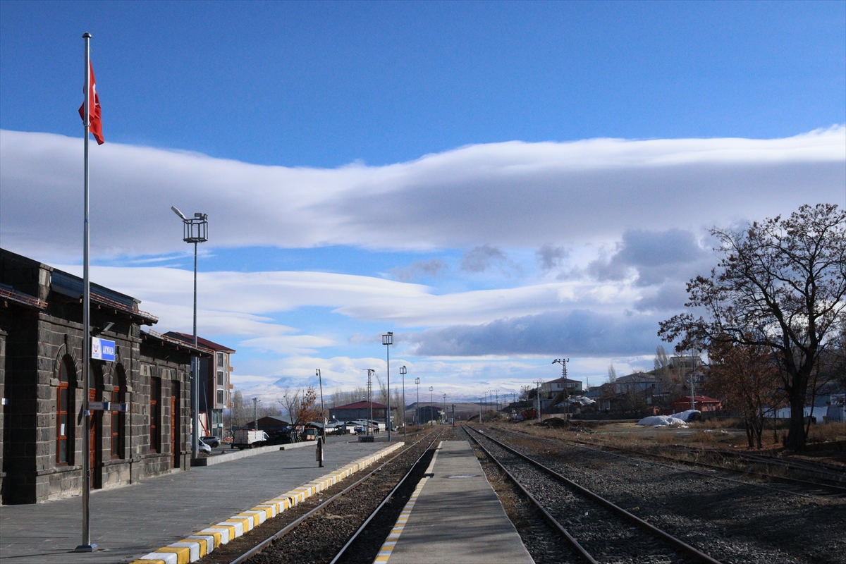 A A 20251214 39980033 39980032 K A R S T A M E R C E K B U L U T L A R I G U Z E L G O R U N T U O L U S T U R D U