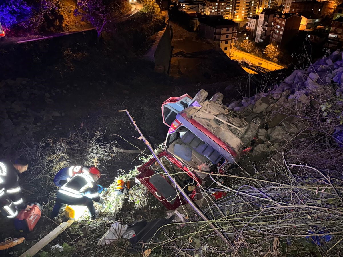 A A 20251219 40027405 40027402 T R A B Z O N D A O T O M O B I L I N S A R A M P O L E D E V R I L D I G I K A Z A D A 1 K I S I O L D U 3 K I S I Y A R A L A N D I