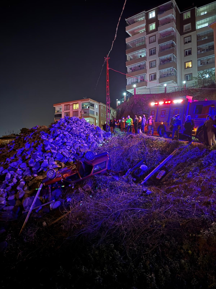 A A 20251219 40027405 40027403 T R A B Z O N D A O T O M O B I L I N S A R A M P O L E D E V R I L D I G I K A Z A D A 1 K I S I O L D U 3 K I S I Y A R A L A N D I