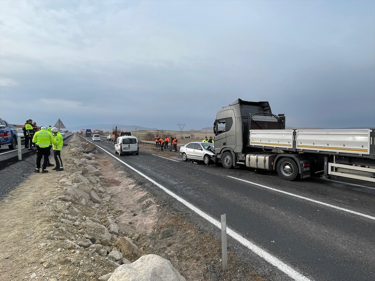 A A 20251223 40055767 40055765 N E V S E H I R D E T I R L A C A R P I S A N O T O M O B I L D E K I 1 K I S I O L D U 3 K I S I Y A R A L A N D I