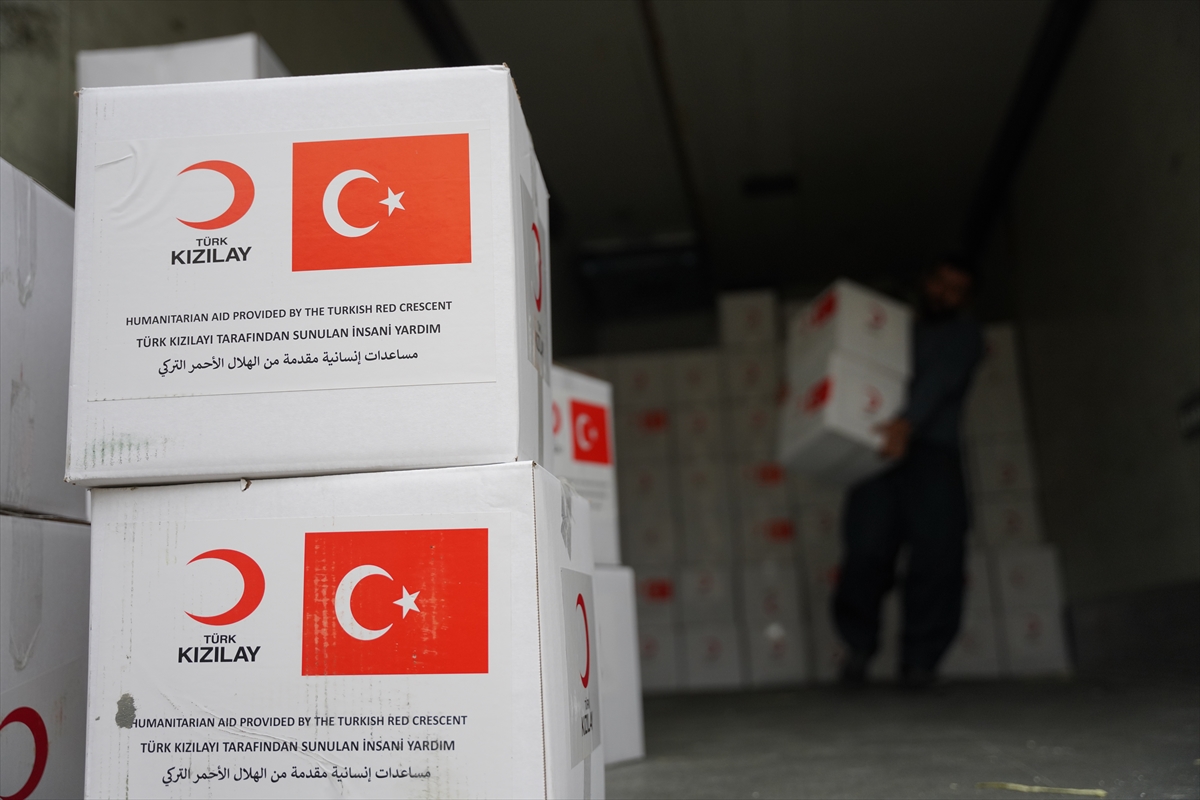 Kızılay’dan Süleymaniye selzedelere yardım!