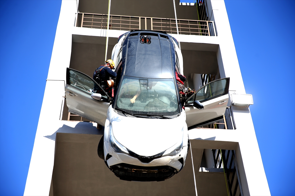 A A 20251230 40113660 40113647 A D A N A D A 65 B U Y U K L U G U N D E D E P R E M T A T B I K A T I Y A P I L D I