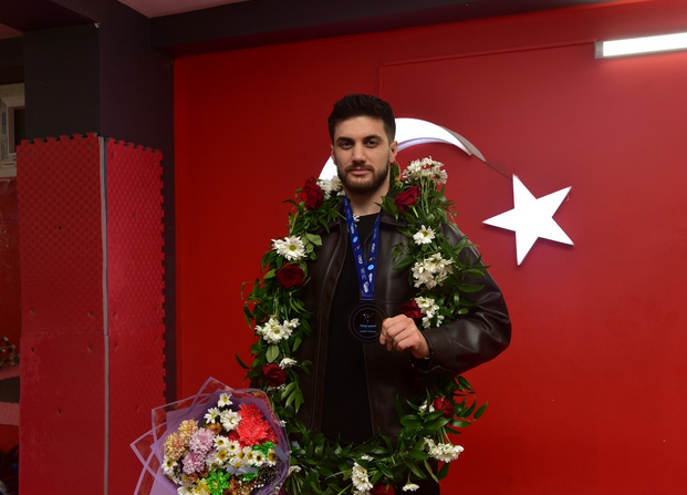 Ekran Görüntüsü 2025 12 03 194137