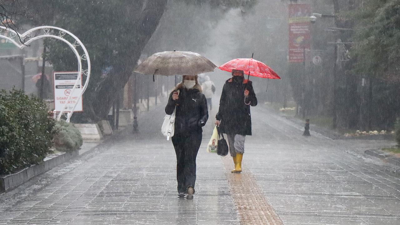 Türkiye yağmura doyacak Meteoroloji 49 ili uyardı.