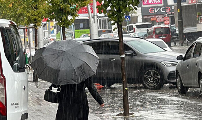 Türkiye yağmura doyacak Meteoroloji 49 ili uyardı.