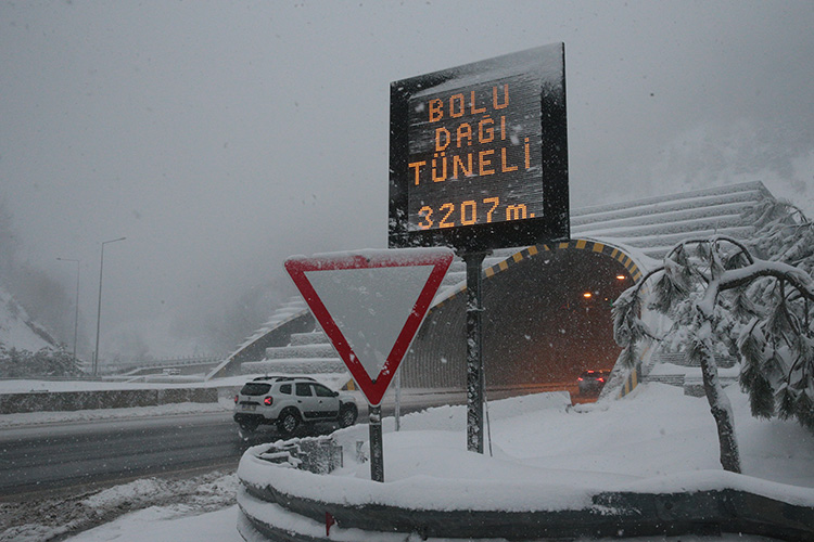 07 09 11 A A 40237243