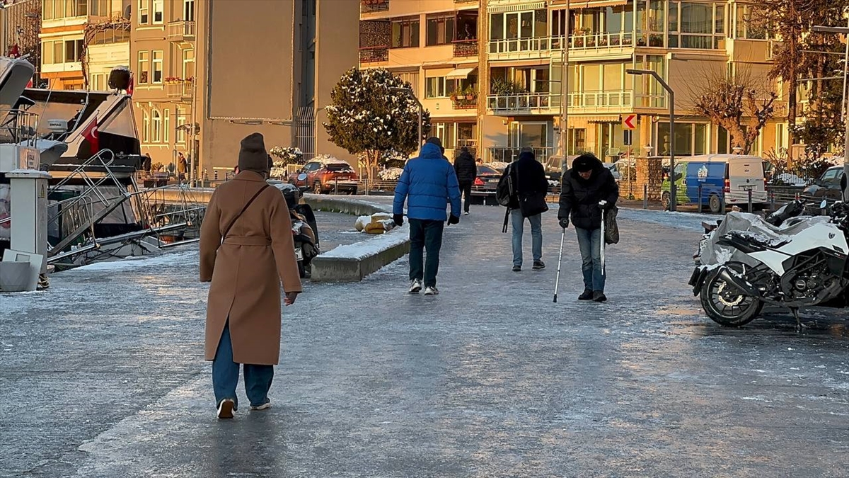 A A 20260102 40139424 40139422 I S T A N B U L D A Y E N I Y I L I N I L K I S G U N U N D E S A B A H S A A T L E R I N D E T R A F I K S A K I N