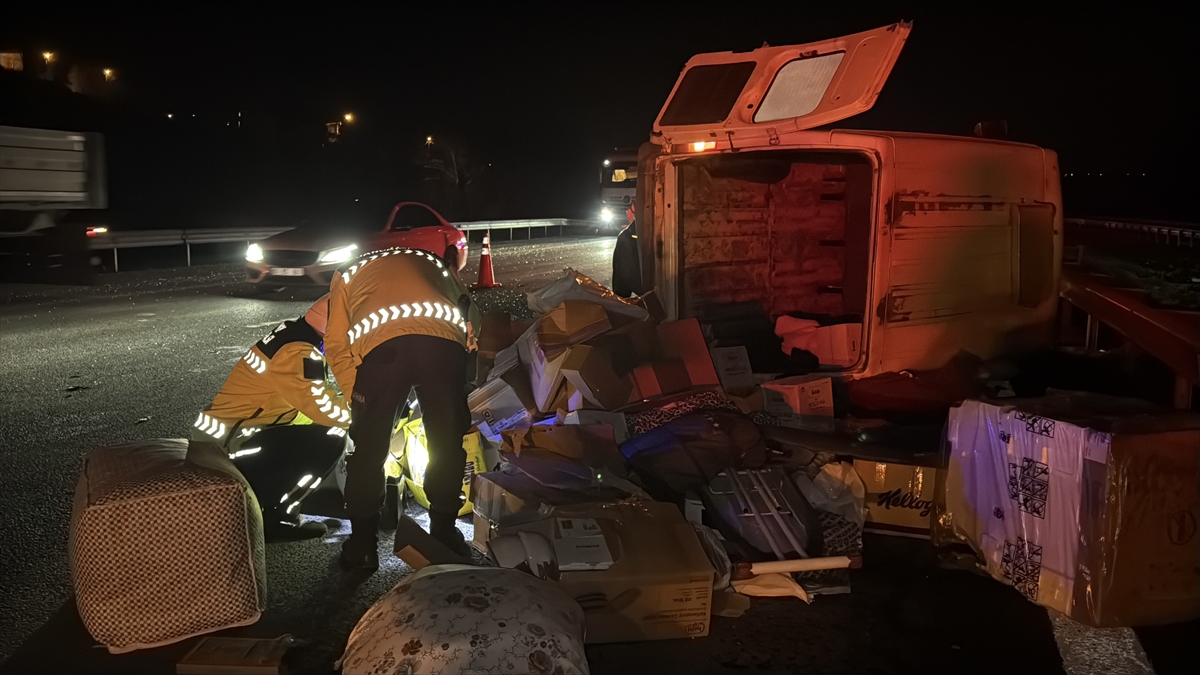 A A 20260108 40191159 40191154 S A K A R Y A D A O T O M O B I L I L E M I N I B U S U N C A R P I S T I G I K A Z A D A 1 K I S I O L D U 3 K I S I Y A R A L A N D I