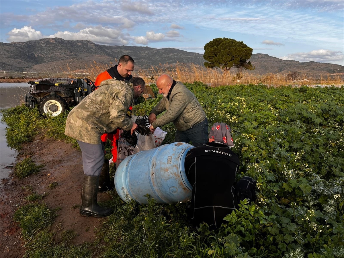 A A 20260215 40561826 40561824 I Z M I R D E S U B A S A N C I F T L I K T E K I H A Y V A N L A R I T F A I Y E E K I P L E R I N C E K U R T A R I L D I