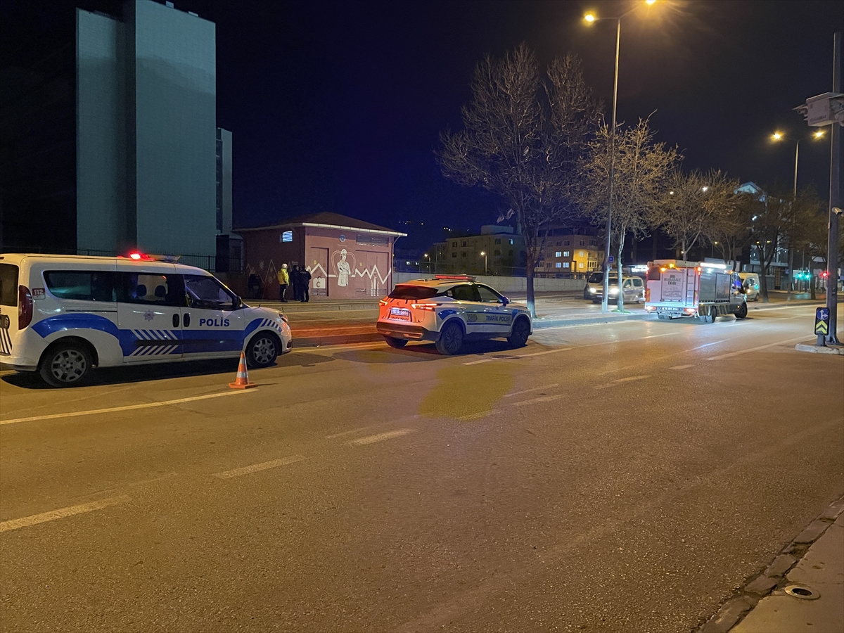 A A 20260217 40576604 40576602 B U R S A D A R E F U J E C A R P A N M O T O S I K L E T S U R U C U S U I L E E S I O L D U